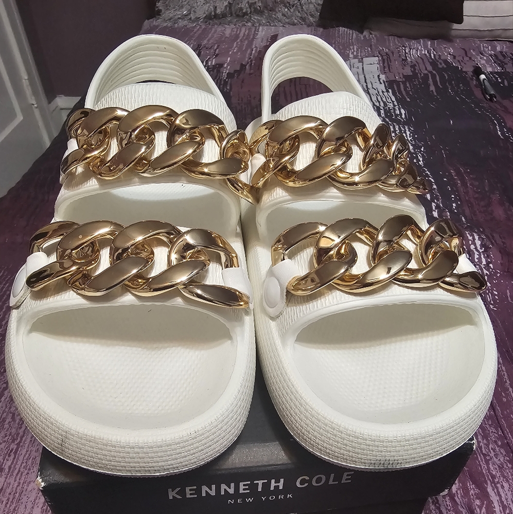 Kenneth Cole New York sandals